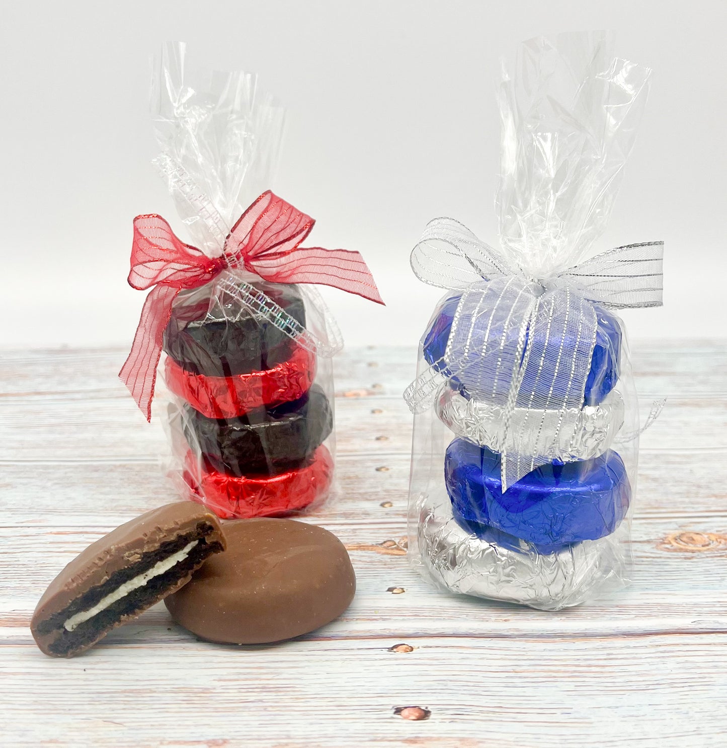 Milk Chocolate Foiled Oreos