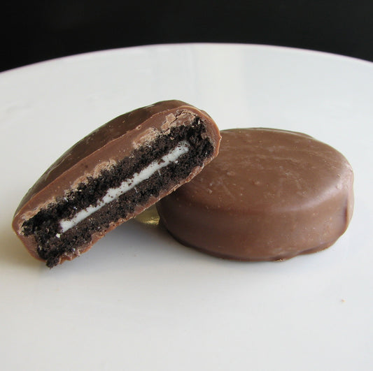 Milk Chocolate Foiled Oreos