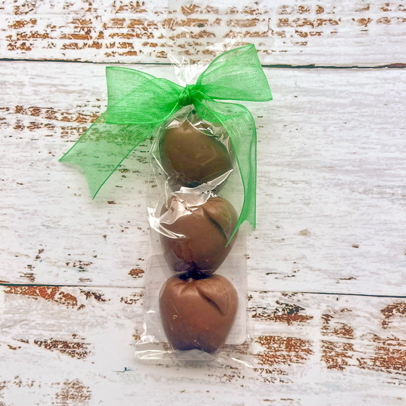 Three Small Apples Stack